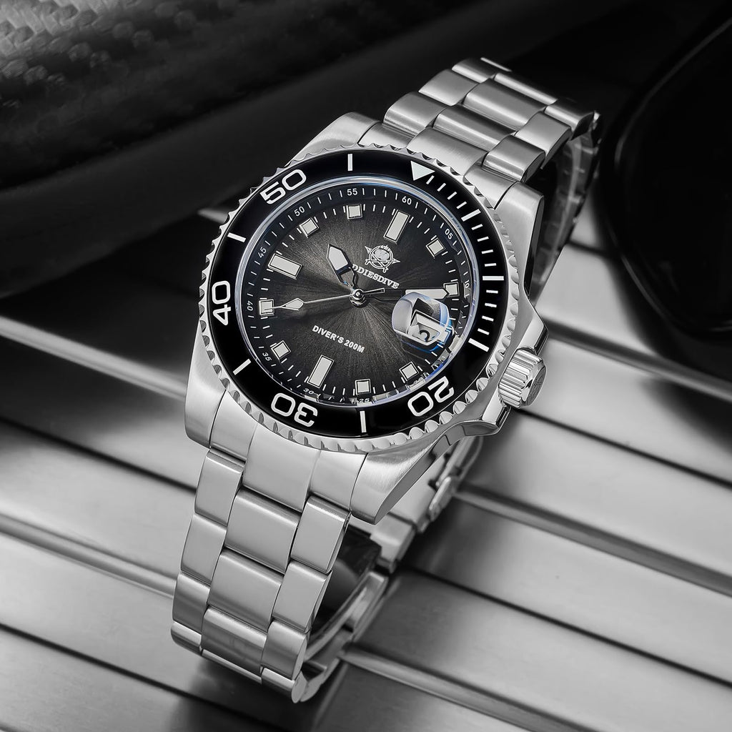 41 MM Mens Dive Watch Quartz Movement 200 M Waterproof Luminous Analog Gradient Dial Z925