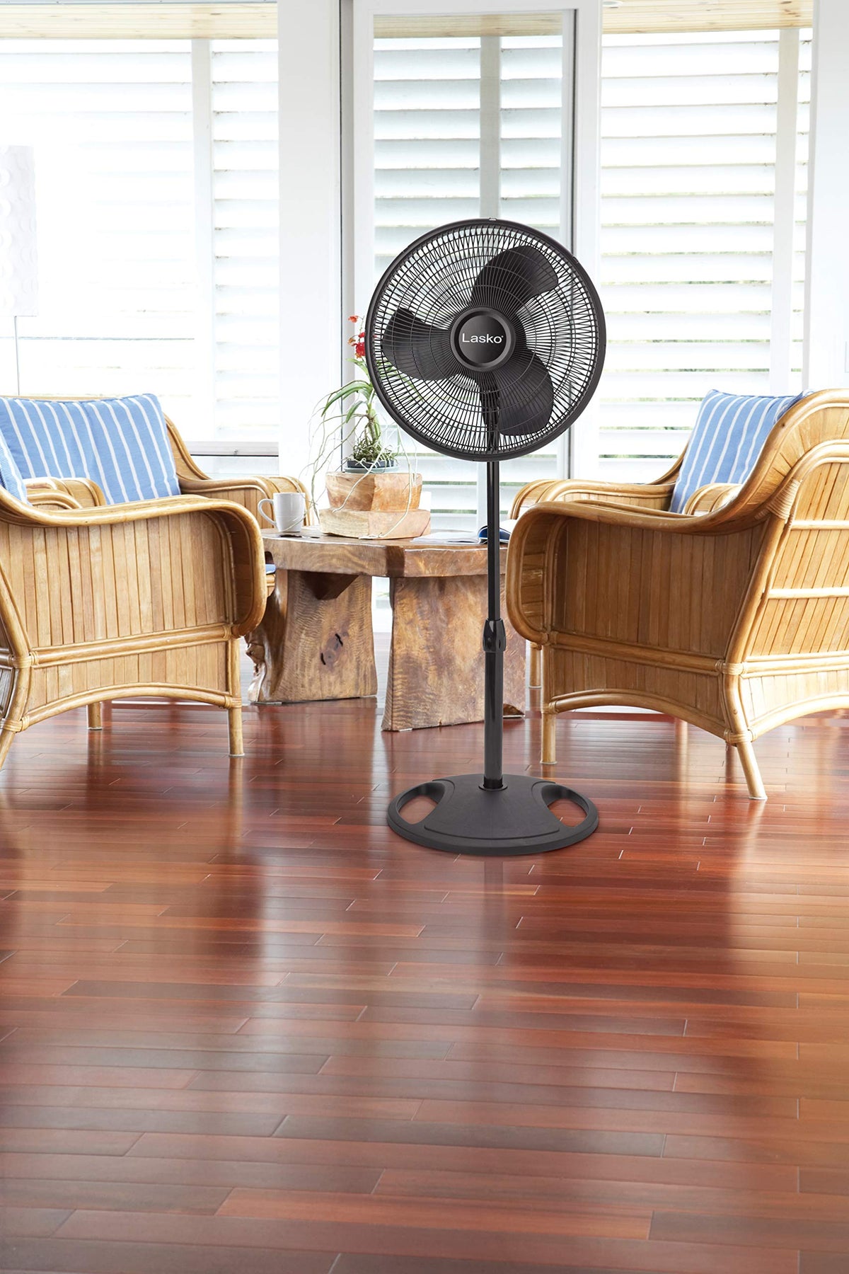 16-inch 3-Speed Oscillating Floor Fan with Adjustable Height J526958
